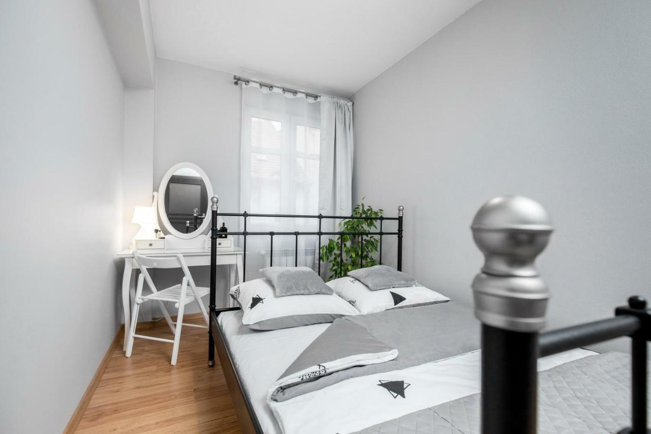 Apartament Gemini Dzierzoniow Exterior photo