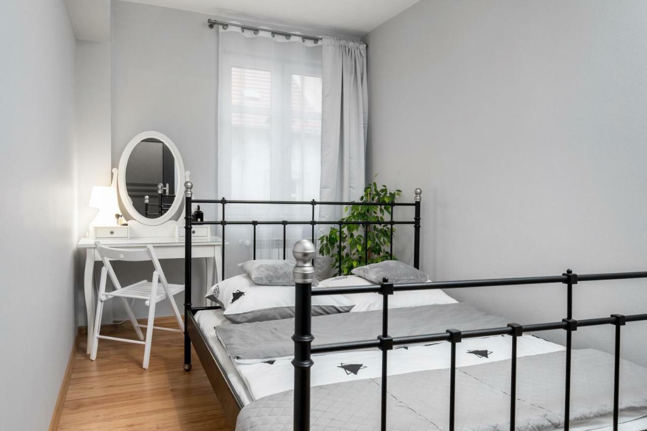 Apartament Gemini Dzierzoniow Exterior photo