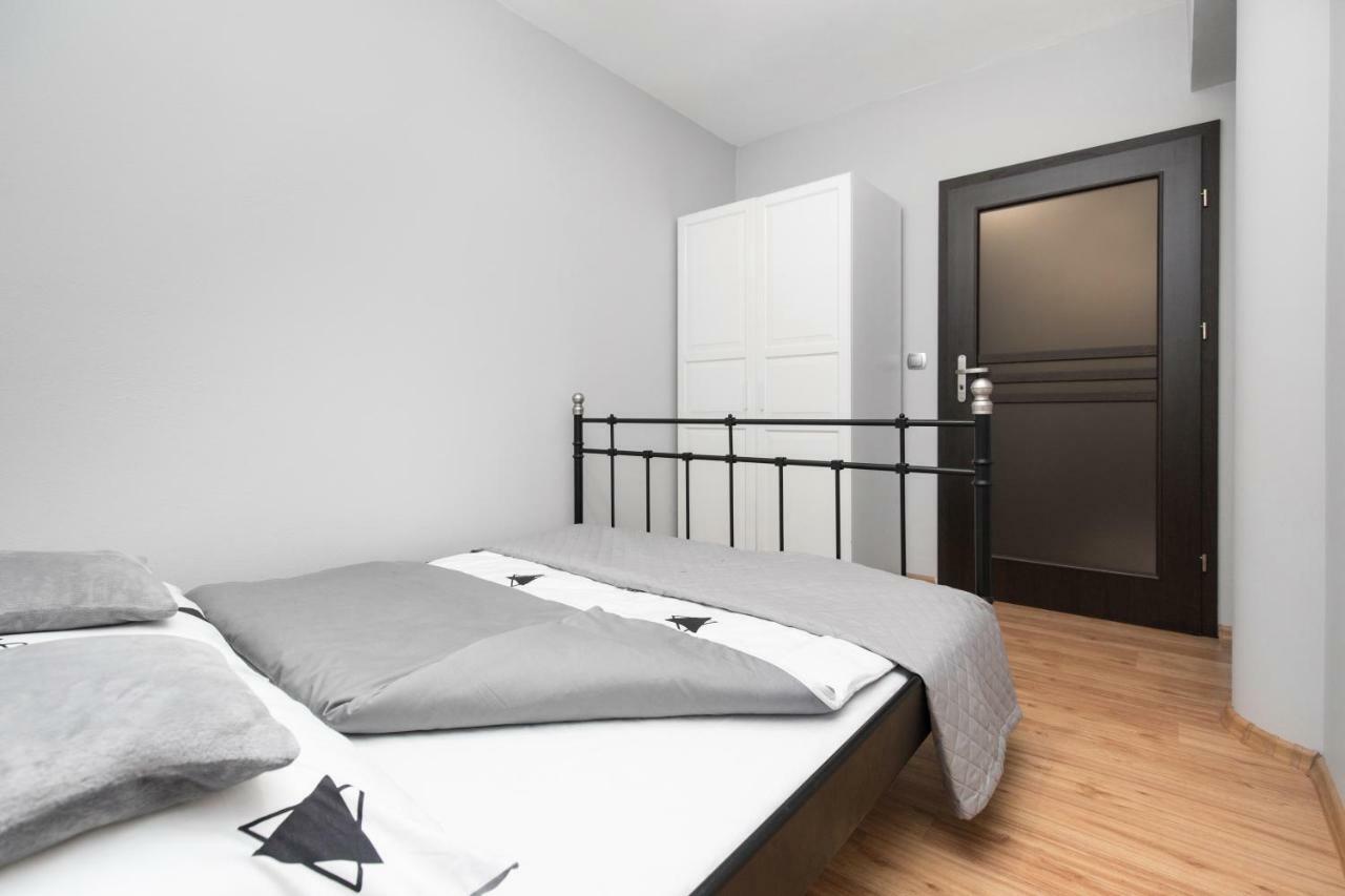 Apartament Gemini Dzierzoniow Exterior photo